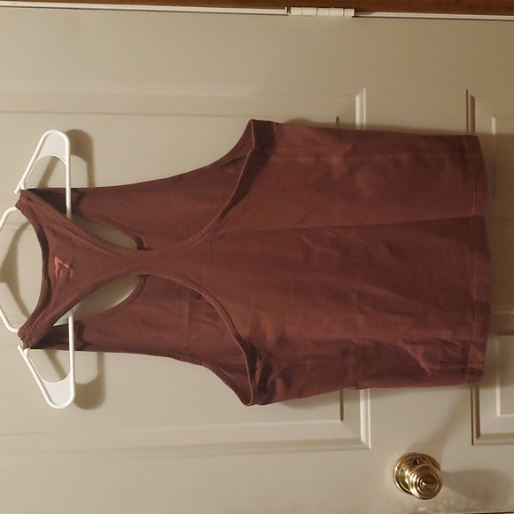 GYMSHARK L Burgundy Apollo Stringer - Picture 2 of 5